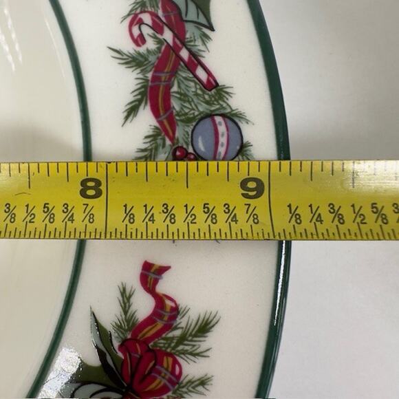 The Cellar O'Tannenbaum, 1 Large Rim Soup Bowl, Holly & Ribbon Border Christmas - Picture 6 of 13